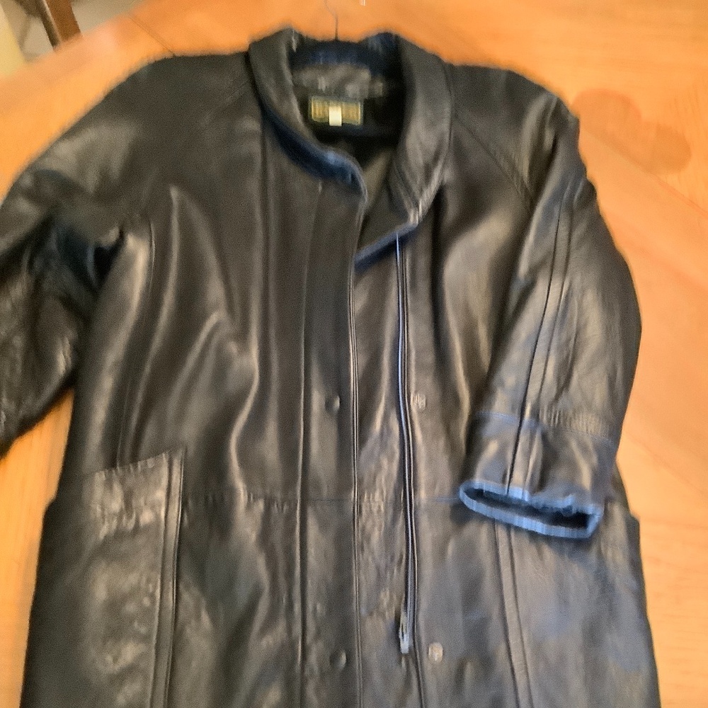 Danier xs 100% leather black car coat.